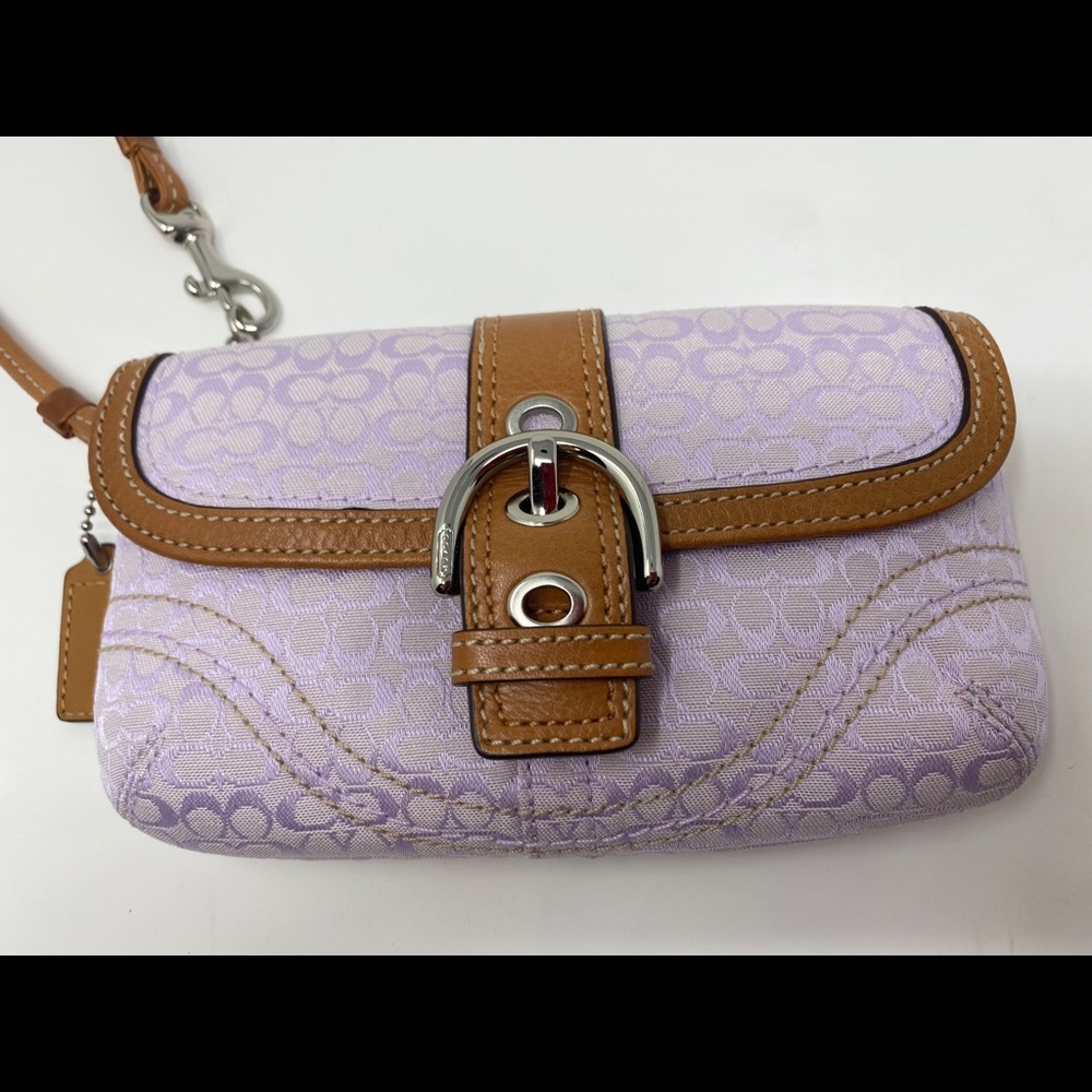 NIB COACH Soho Mini Signature Lilac Wristlet